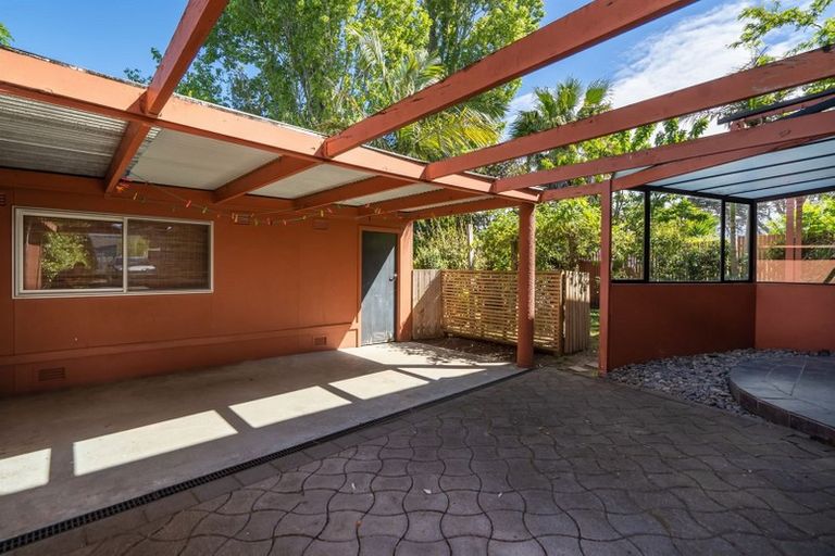 Photo of property in 8 Faulkner Road, Northcote Point, Auckland, 0627