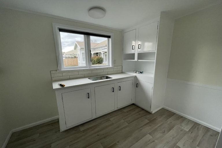 Photo of property in 23 Perrin Place, Kelvin Grove, Palmerston North, 4414