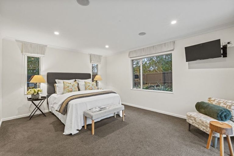 Photo of property in 43 Oakgrove Drive, Rangiora, 7400