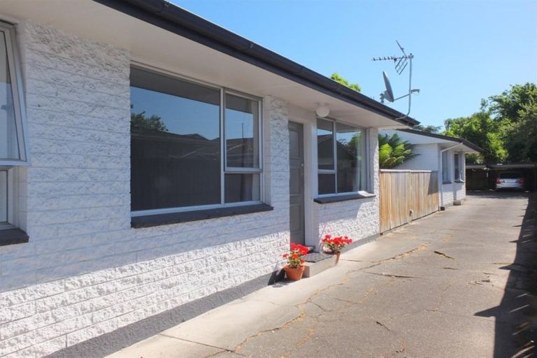 Photo of property in 2/93 Springfield Road, St Albans, Christchurch, 8014