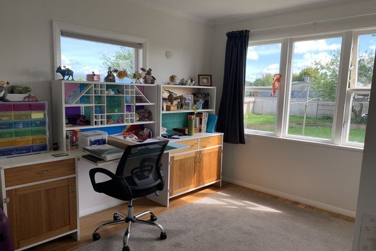 Photo of property in 15 Sefton Avenue, Highbury, Palmerston North, 4412