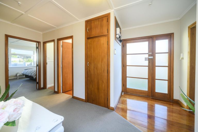 Photo of property in 30 Guy Avenue, Takaro, Palmerston North, 4410