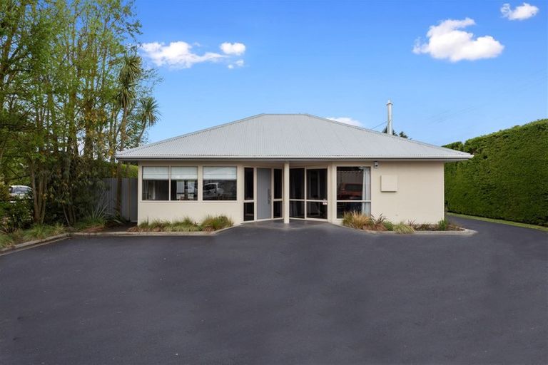 Photo of property in 134 High Street, Oxford, 7430