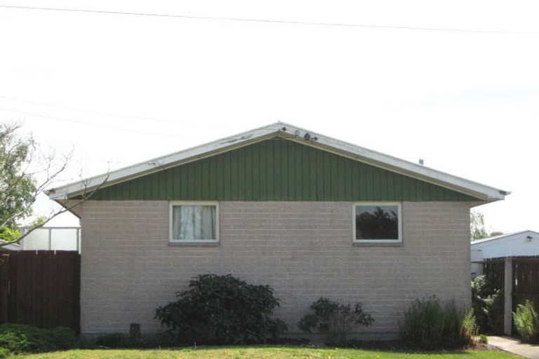 Photo of property in 19 Norrie Street, Redwood, Christchurch, 8051