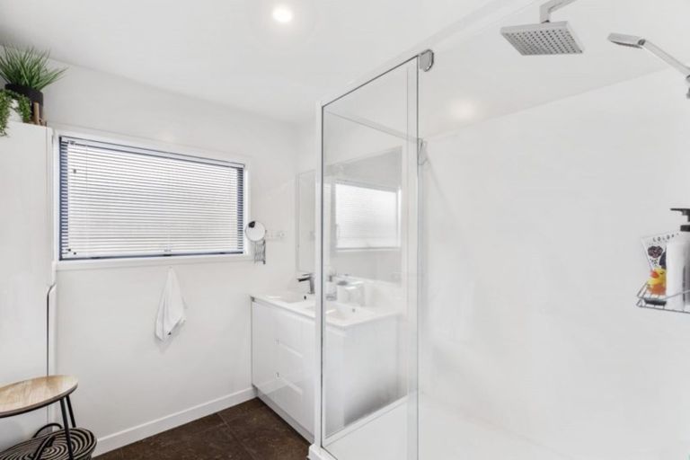 Photo of property in 39 Rebecca Rise, Weymouth, Auckland, 2103