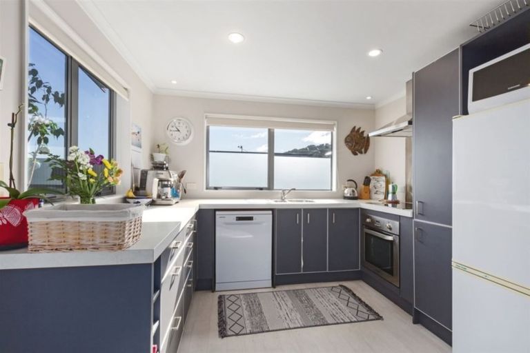 Photo of property in 25a Lambley Road, Titahi Bay, Porirua, 5022