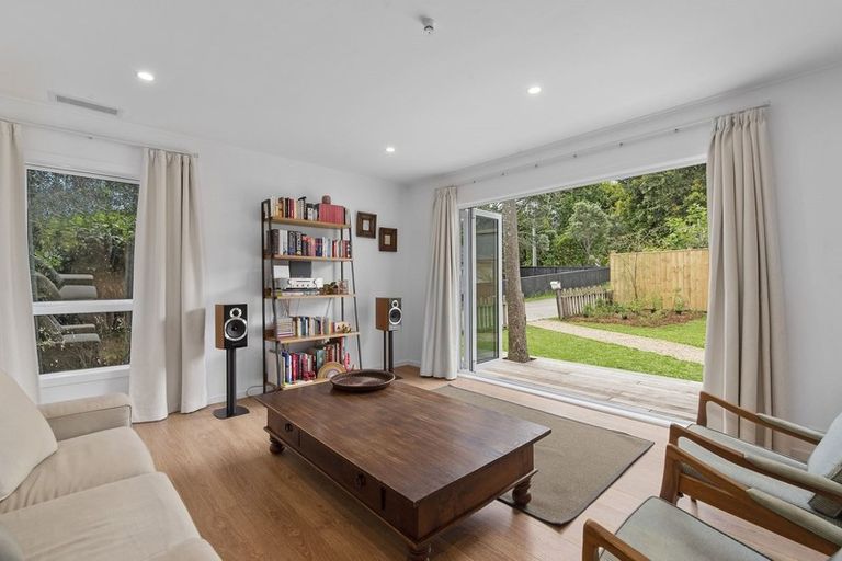 Photo of property in 4/203 Lake Road, Belmont, Auckland, 0622