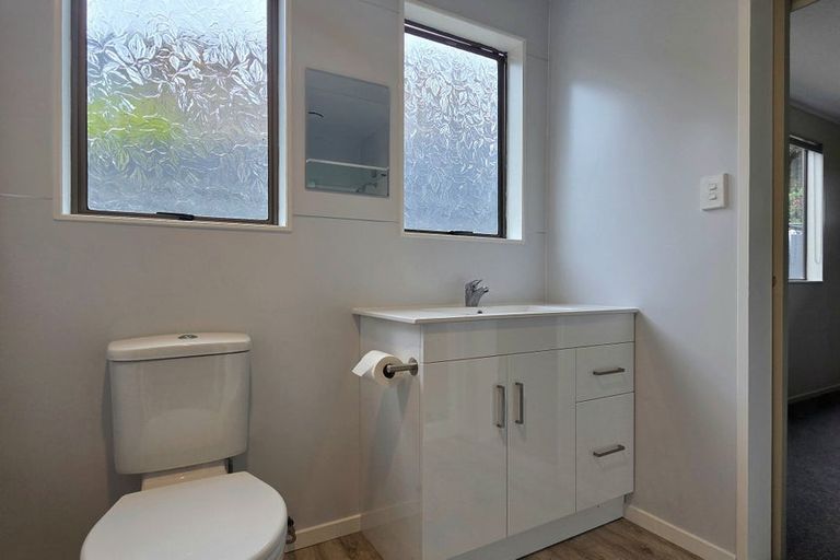 Photo of property in 18 Mercury Way, Whitby, Porirua, 5024