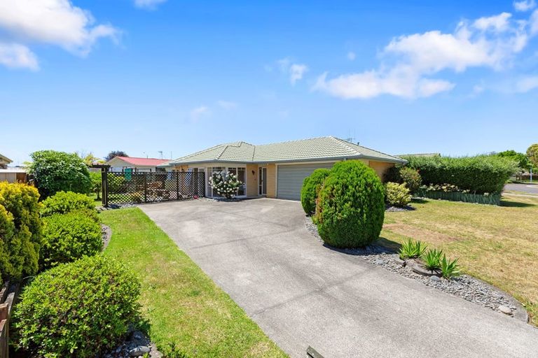 Photo of property in 21 Lavender Place, Papamoa Beach, Papamoa, 3118