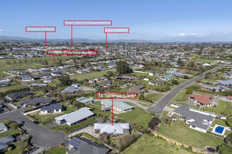 Photo of property in 13 Tararua Crescent, Carterton, 5713