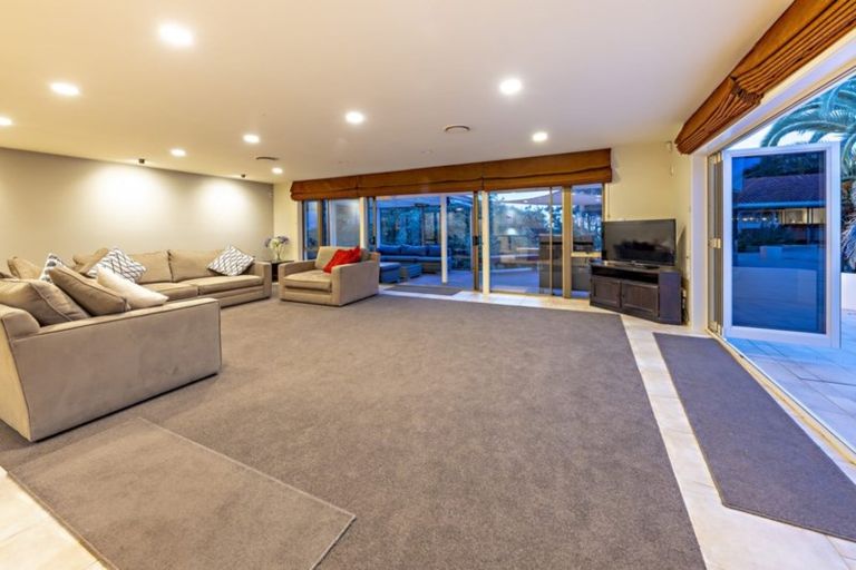 Photo of property in 65 Harry Dreadon Road, Opaheke, Papakura, 2584