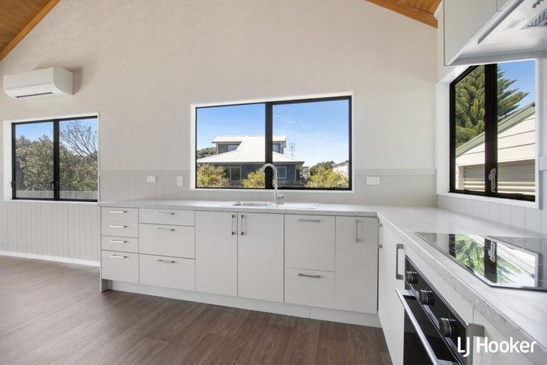 Photo of property in 1 Patterson Place, Waihi Beach, 3611