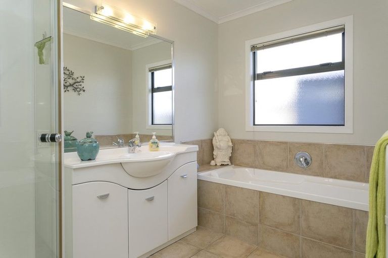 Photo of property in 5 Harling Close, Nukuhau, Taupo, 3330