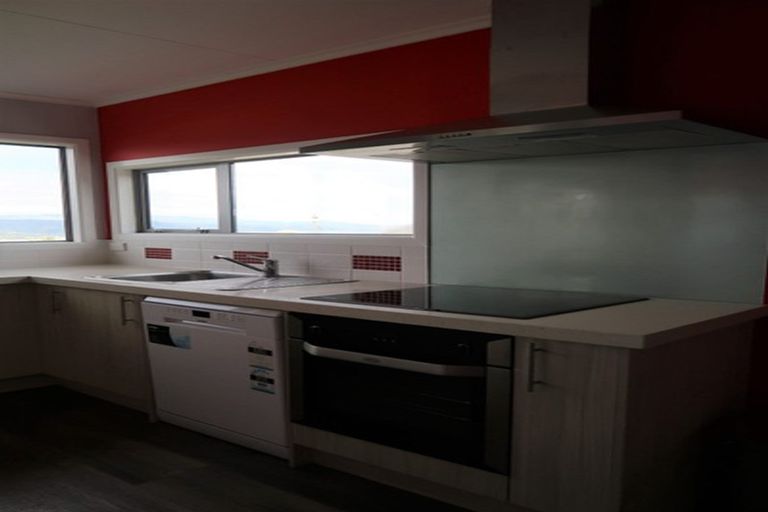 Photo of property in 37b Acacia Avenue, Maungaraki, Lower Hutt, 5010