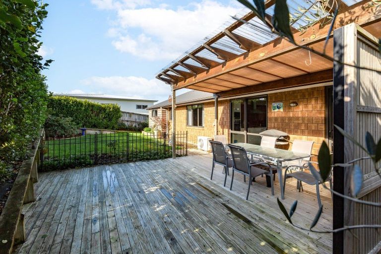 Photo of property in 12 Iris Place, Grandview Heights, Hamilton, 3200