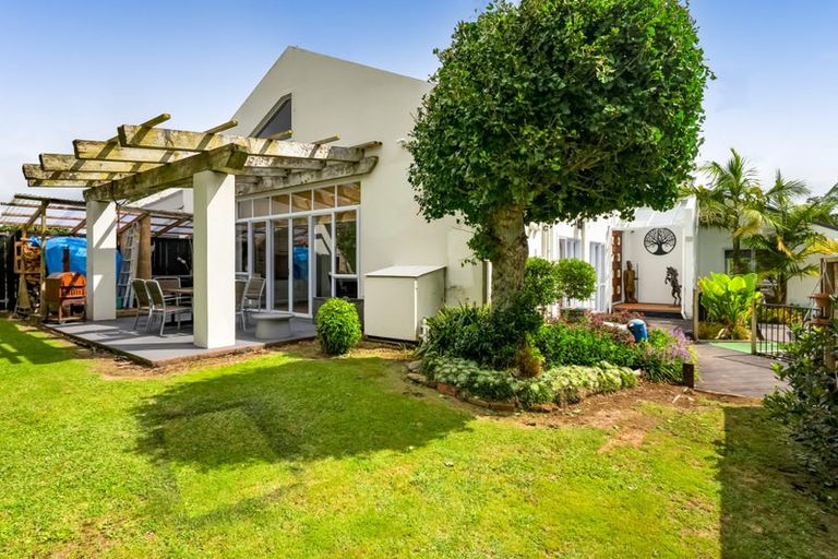 Photo of property in 330 Kelly Road, Lepperton, New Plymouth, 4373