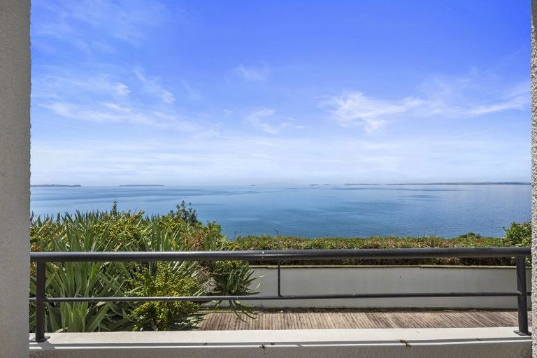 Photo of property in 119 Churchill Road, Rothesay Bay, Auckland, 0630