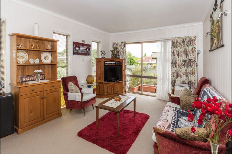 Photo of property in 1/34 Ashdown Place, Pahurehure, Papakura, 2113