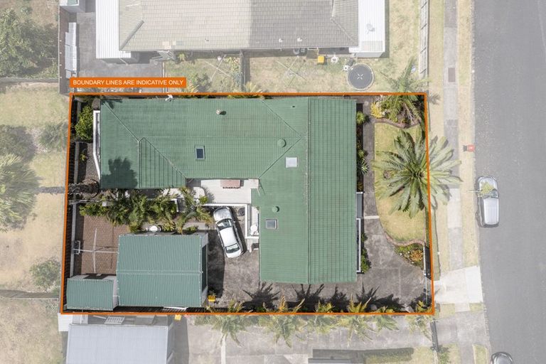 Photo of property in 3 Waterlea Avenue, Mangere Bridge, Auckland, 2022