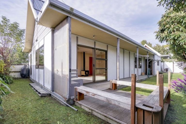 Photo of property in 2/12 Arapiki Road, Stoke, Nelson, 7011