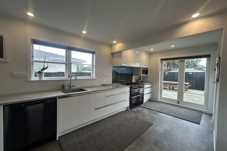 Photo of property in 50 Graham Street, Levin, 5510