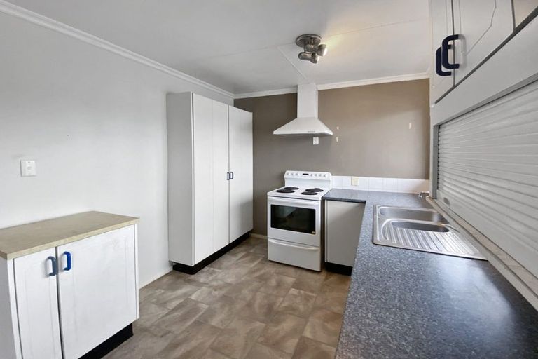 Photo of property in 71 Kaimanawa Street, Kelvin Grove, Palmerston North, 4414