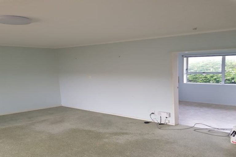 Photo of property in 5 Endeavour Avenue, Lyall Bay, Wellington, 6022
