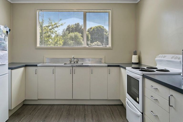 Photo of property in 27 Runuku Grove, Turangi, 3334