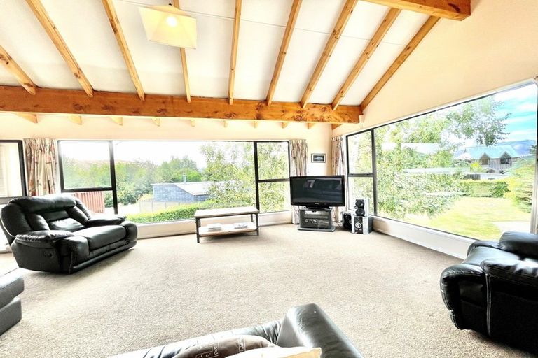 Photo of property in 13 Pioneer Drive, Lake Tekapo, 7999