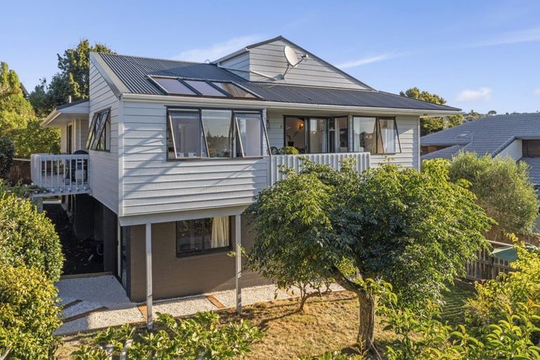 Photo of property in 1/5 Sharon Road, Waiake, Auckland, 0630