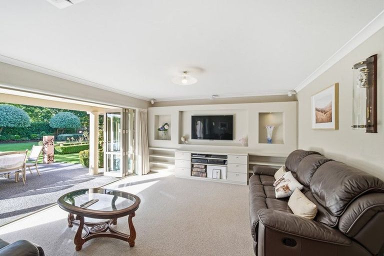 Photo of property in 10 Derby Close, Prebbleton, 7604