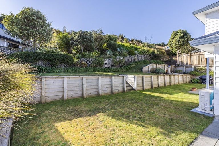 Photo of property in 9 Kilkelly Close, Tawa, Wellington, 5028