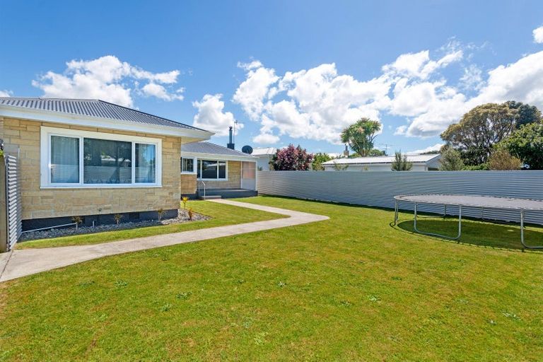 Photo of property in 5 Tolerton Avenue, Elgin, Gisborne, 4010