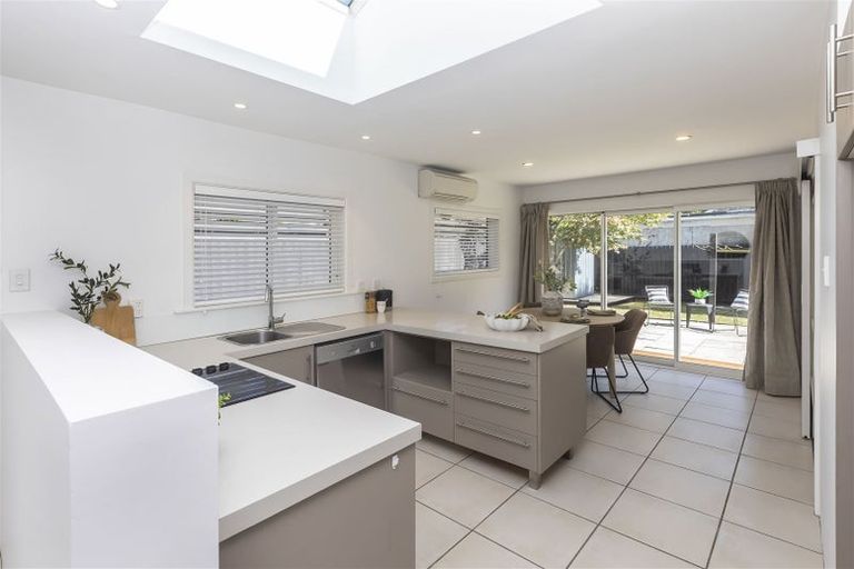 Photo of property in 1/15 Knowles Street, St Albans, Christchurch, 8052