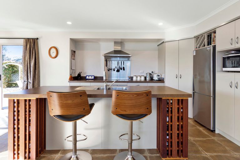 Photo of property in 48 Woodleigh Place, Ohauiti, Tauranga, 3112