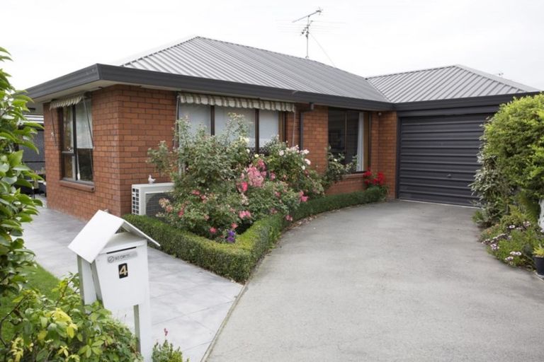 Photo of property in Cox Street Mews, 4/11 Cox Street, Ashburton, 7700