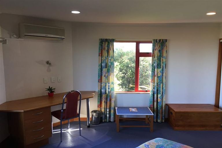 Photo of property in 9 Convent Road, Bluff Hill, Napier, 4110