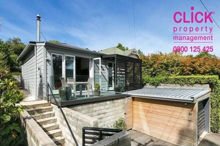 Photo of property in 29 Marine Parade, Macandrew Bay, Dunedin, 9014