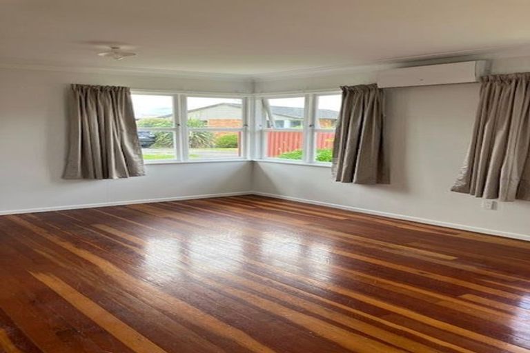 Photo of property in 10 Holden Place, Manukau, Auckland, 2025