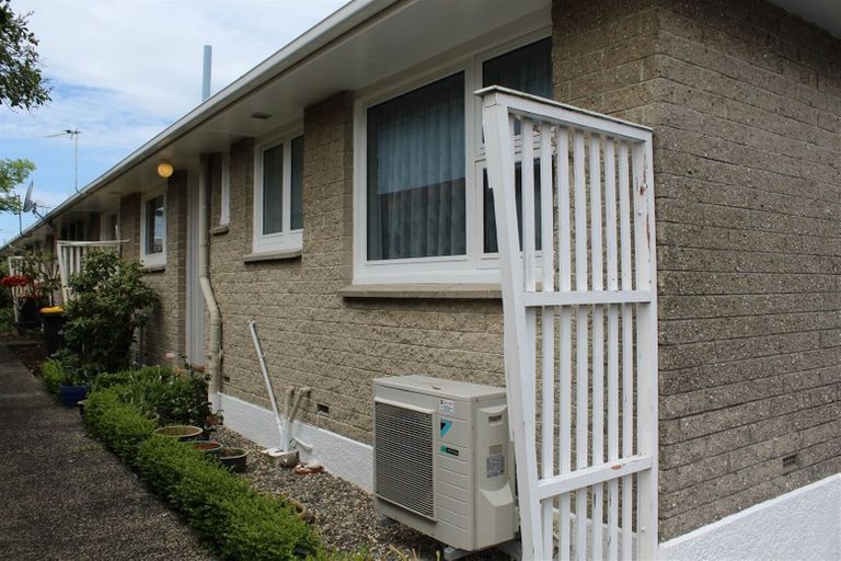 Photo of property in 92 Eglinton Road, Mornington, Dunedin, 9011