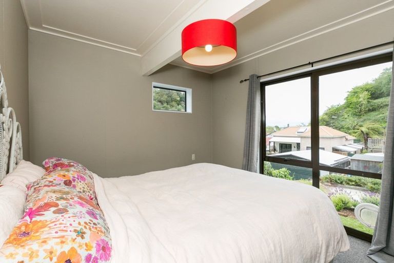 Photo of property in 3 Little Burke Street, Hospital Hill, Napier, 4110