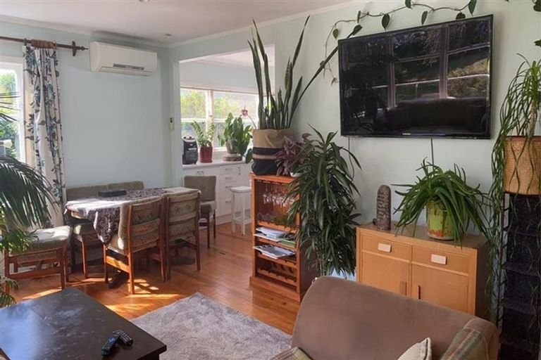 Photo of property in 96 Matatua Road, Raumati Beach, Paraparaumu, 5032