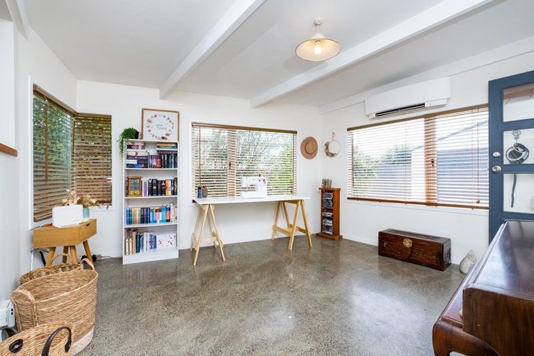 Photo of property in 27 Magdalen Crescent, Pirimai, Napier, 4112