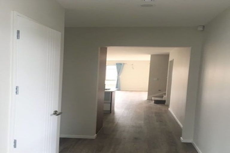 Photo of property in 5 Quarters Lane, Beachlands, Auckland, 2018