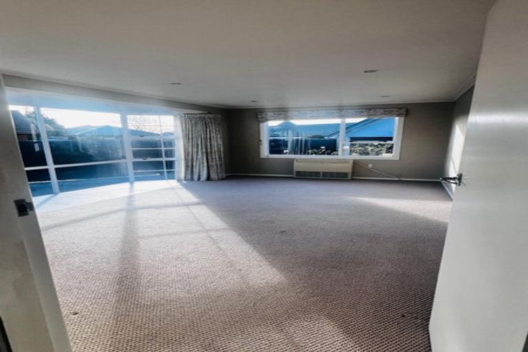 Photo of property in 35 Colesbury Street, Bishopdale, Christchurch, 8053