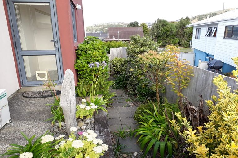 Photo of property in 28a James Cook Drive, Whitby, Porirua, 5024