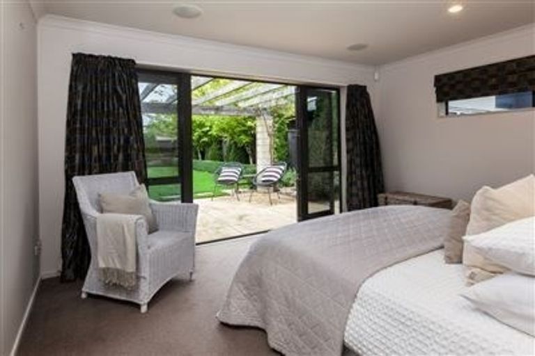 Photo of property in 19 Hemingway Place, Spencerville, Christchurch, 8083