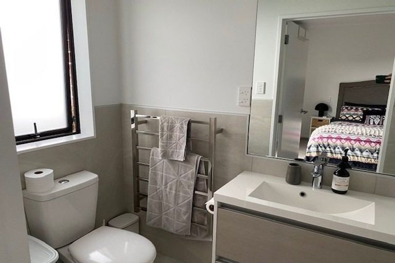 Photo of property in 9 Plover Road, Hobsonville, Auckland, 0616