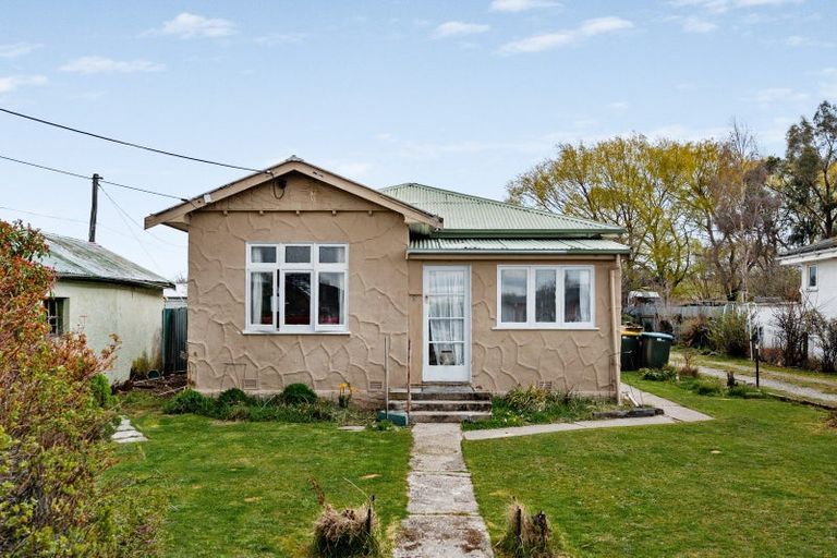 Photo of property in 3 Plunket Street, Omakau, 9376