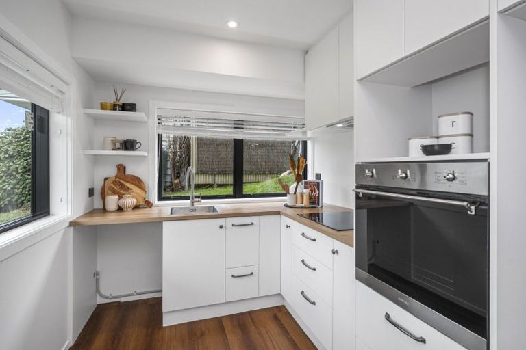 Photo of property in 29 Omokoroa Road, Omokoroa, 3114